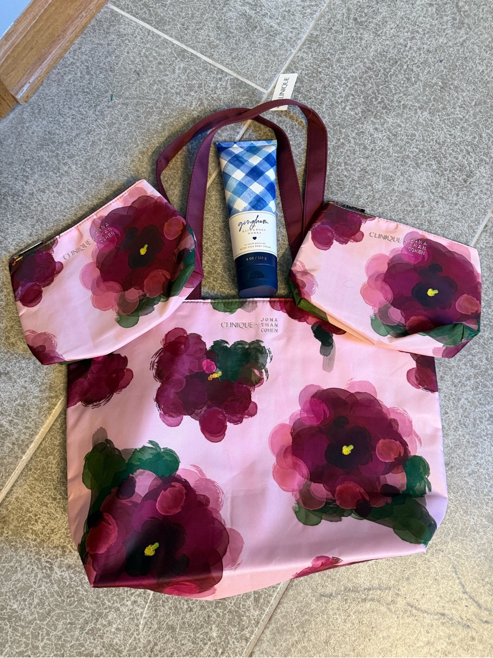 NWT Clinique Pink Floral Tote Bag,  Pouches, and B&B body cream bundle